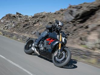 18 DUCATI DIAVEL S ACTION UC68904 High